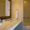 Gaslamp Plaza Suites