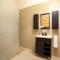Inverdoorn Game Reserve Lodge