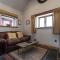 Country Cottage with Hot Tub - pre-heated for your arrival - Buxton