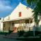 Ravenscliff Villa