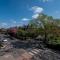 73 East Parade, Cherry Tree Apt Modern 3-bed Duplex Apt in York with 75 inch TV I Pass The Keys - York