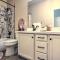 Family-Friendly Goodyear Home with Private Pool - 嘉年