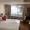 Bed and Breakfast De Haen - Privé-appartementen van 43 of 60 m2 met tweepersoons bubbelbad - Finse sauna - in westvleugel van luxe villa