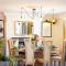 Cosy Open Plan Harbourside Inn with SuperKing Beds, Wood Burning Stove and Bar