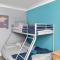 Leeds city centre spacious house free parking and Wi-Fi