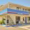 Motel 6-Fresno, CA - Blackstone North