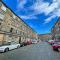 Desirable 2 Bed Apt Near Edinburgh Castle - Edinburg