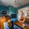 Charming home with roof terrace in East London by UnderTheDoormat - 伦敦