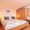 The midpoint apartments Bol