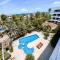 Hotel California Playa El Yaque