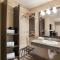 Best Western Corona Hotel & Suites