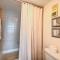 Beachfront Marco Island Condo w/ Pool Access!