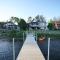 Peaceful Waterfront Cottage on Georgian Bay - Victoria Harbour