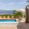 Casa Rural Liviana, Piscina Barbacoa y preciosas vistas Málaga by AndaraHolidays