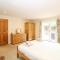 Oak Tree Lodge