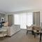 Fontainebleau Hotel Ocean View Fits 6! 1 BED/2 BA