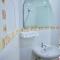 GOLDEN GUESTHOUSE by The Beach Cha Am