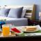 GOLDEN GUESTHOUSE by The Beach Cha Am
