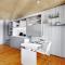 Evi's Home Hotel & Apartments