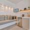 Nautica Suites - Modern Seaview Suite
