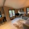L19 - Penrhyn Spa Lodge with Hot Tub