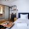 LJ5 - Old Town Rooms with Exclusive shared Roof Terrace