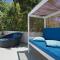 Villa Blue Oasis