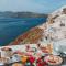 Echoes Luxury Suites - Oia