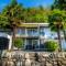 Bellariva Lakefront by Quokka 360 - flat with private pier