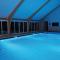 Fistral hot tub house for 8 on Retallack Resort