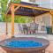 Bookcliff B - Downtown Townhome Outdoor Firepit Patio - Fruita