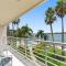 Bahia Vista 8-314