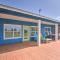 Deck and Grill Walkable Crystal Beach House!