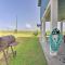 Deck and Grill Walkable Crystal Beach House!