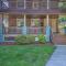 3 Mi to Dtwn Walkable Apt in Cleveland! - Cleveland