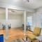 3 Mi to Dtwn Walkable Apt in Cleveland! - Cleveland