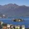 L’Ortensia della Villa Isabella, Camera con vista lago, balcone sul parco e bagno esclusivo all’esterno della camera