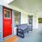 Cozy Carpinteria Apartment Walkable Location