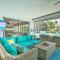 Bright and Breezy Cape Coral Retreat with Pool! - Кейп-Корал