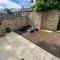 Town villa with charming garden, bbq area & Sleeps 6