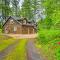 The River House with Deck, on McKenzie River!