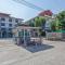 Grand Airport Resort