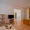 Apartmani Crikvenica 29894 - Lucica