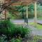 Twin Oaks Inn