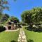 Casa Sophia, piscina con vista mare - ingresso, giardino, barbecue e parcheggio privati by ToscanaTour