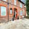 46 Ashfield Rd, Altrincham - Олтрингем