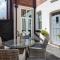 Stylish Lytham 5 Bedroom 3 Bathroom House with Hot Tub