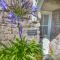 Cosy 1 bedroom Cottage - Great location & Parking