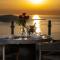U & ME SUITES
