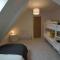 New stylish 4 bed house moments from Clacton beach
